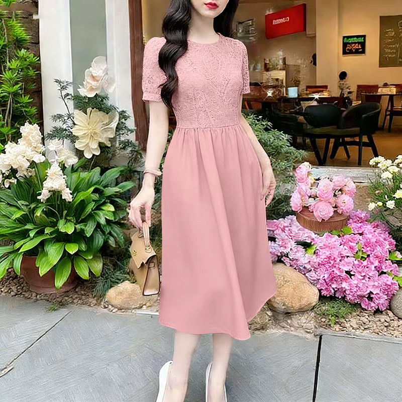 Robe Dentelle Rose Pale Vintage