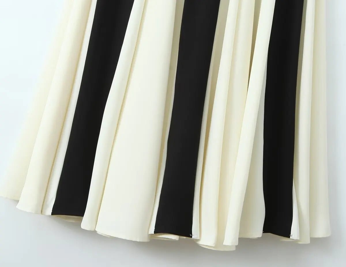 Robe Année 70 Femme Noire et Blanche - Louise Vintage