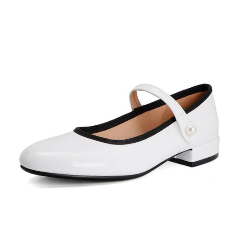 Chaussures Plates Vintage Blanches - Louise Vintage