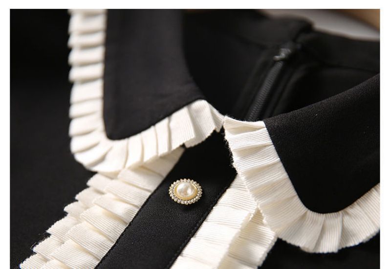 Robe Des Années 70 Chic - Louise Vintage
