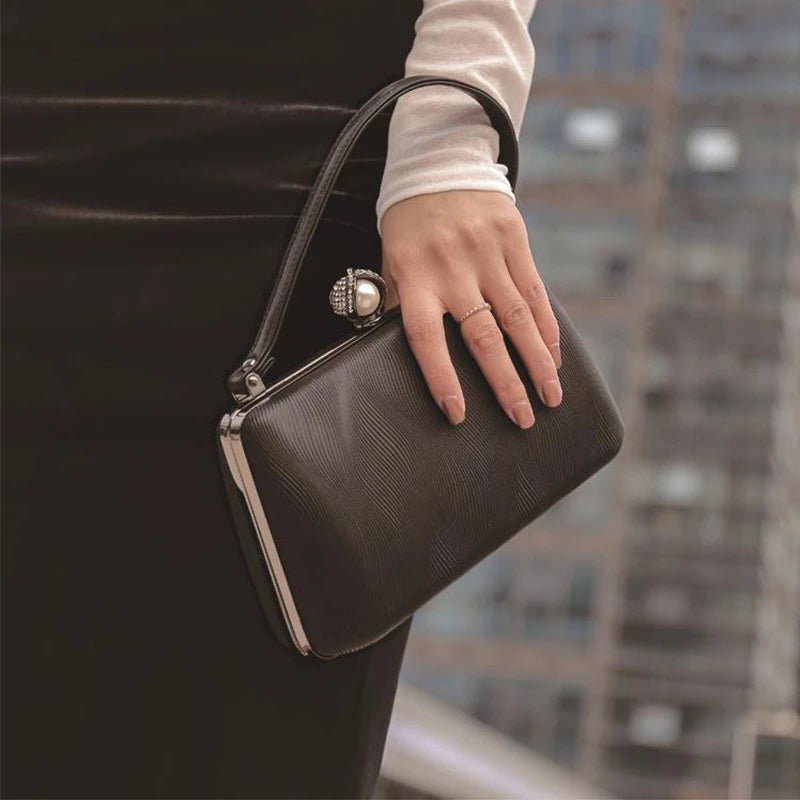 Sac à Main Vintage en Cuir Noir - Louise Vintage
