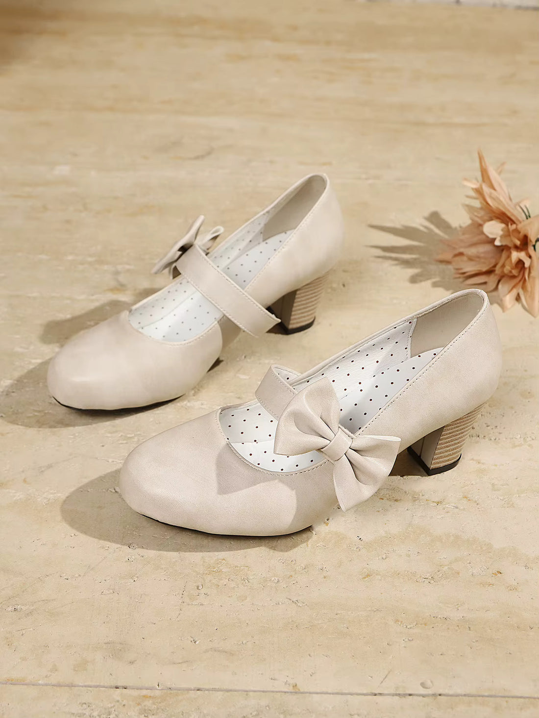 Chaussures Rétro Années 50 Beige