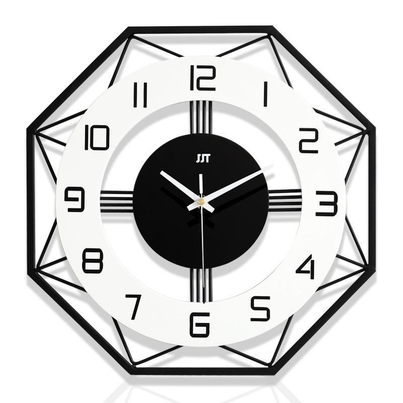 Grande Horloge Murale Vintage en Fer - Louise Vintage