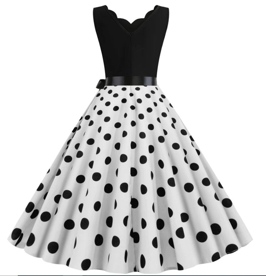 Robe noir et blanche pas cher hotsell